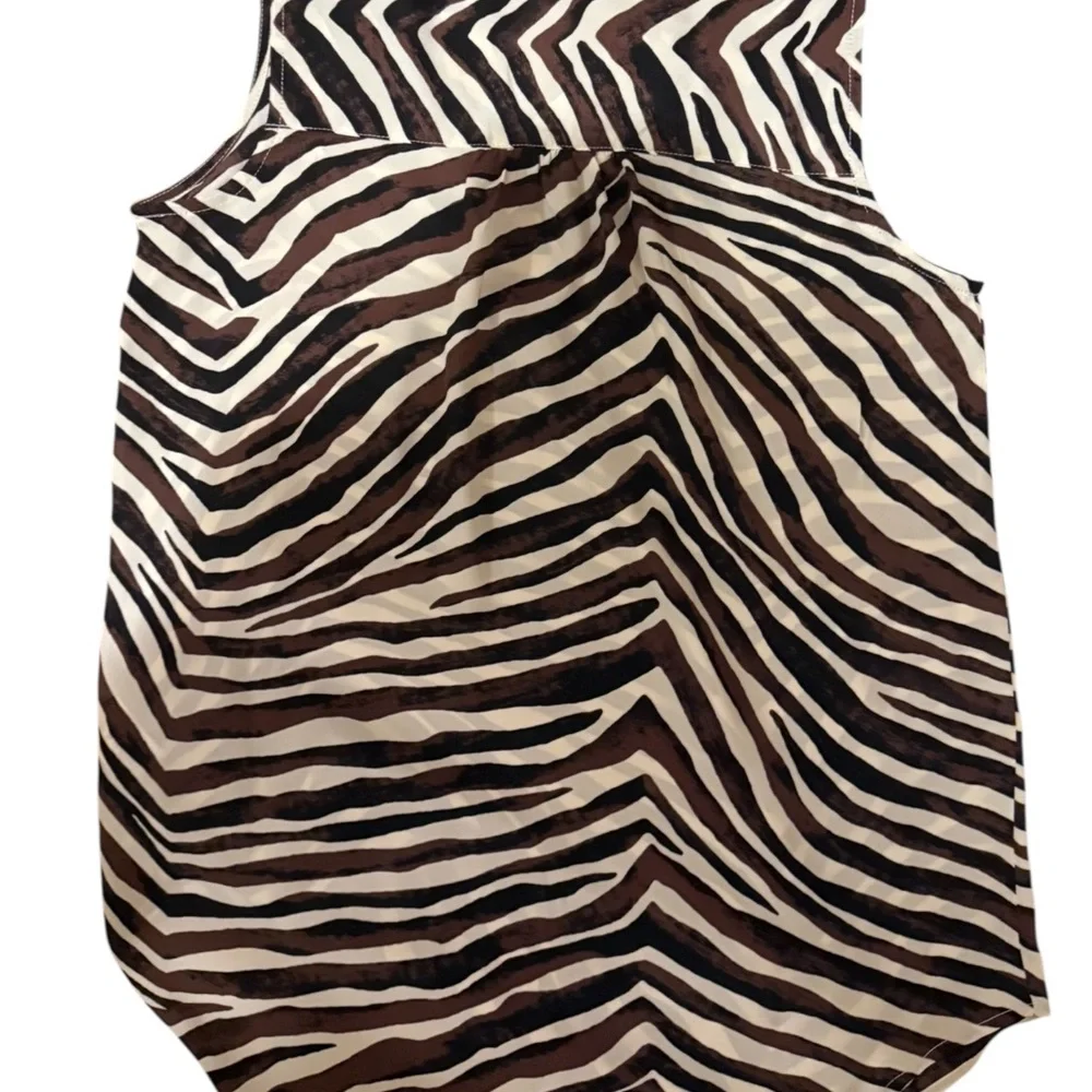❤️ Maurices Brown and Black Zebra Tank Top - Picture 2 of 3
